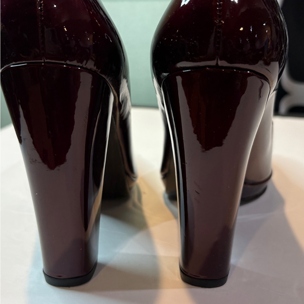 Stuart Weitzman Burgundy Patent Leather Platform Pumps - Picture 5 of 11